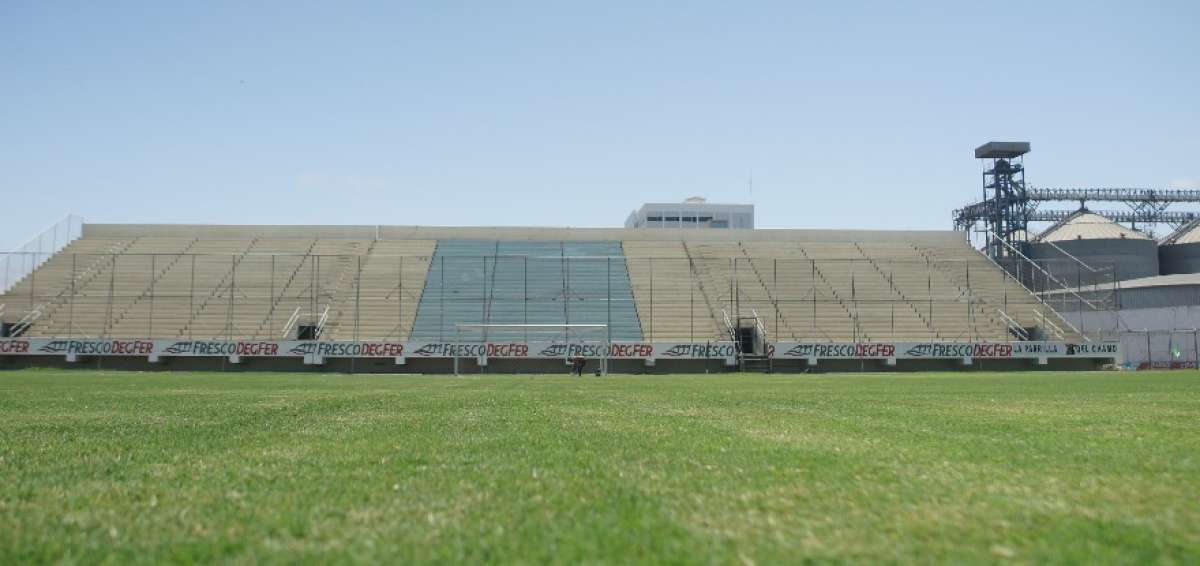 El f&uacute;tbol vuelve al estadio Jocay