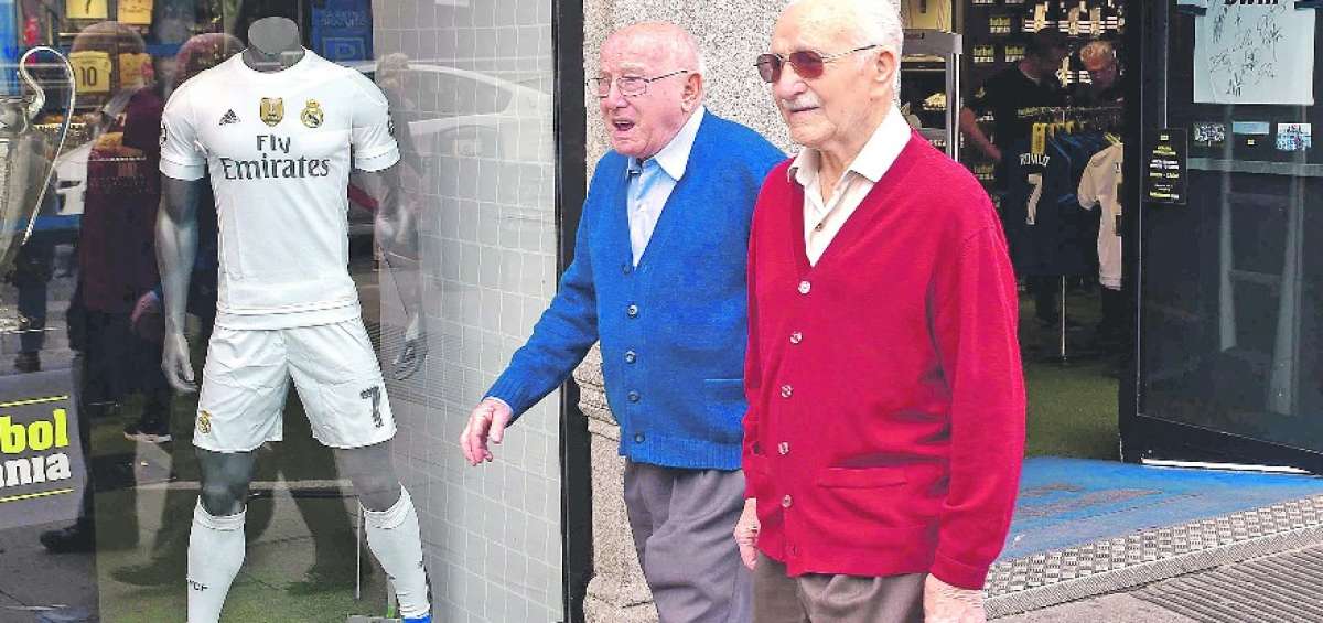 En el mundo aumentan las personas que sobrepasan la esperanza de vida, incluso m&aacute;s all&aacute; de los 100 a&ntilde;os y disfrutan plenamente de esta edad. 