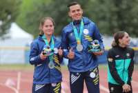 María Sol Naranjo y Andrés Torres lograron medalla de plata en relevos mixtos. 