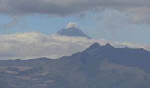 El volc&aacute;n Cotopaxi registra movimiento de magma