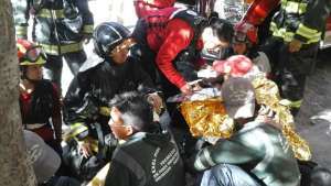 El percance se detect&oacute; en el sector de la Gonz&aacute;lez Su&aacute;rez (norte de Quito). Foto: Cortes&iacute;a del Cuerpo de Bomberos de Quito