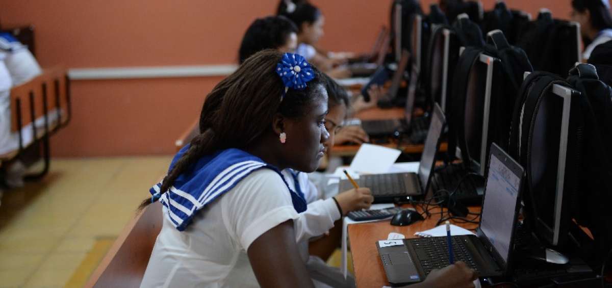El 86% de los estudiantes obtuvo una calificaci&oacute;n igual o superior a 600 en el ENES en su &uacute;ltima aplicaci&oacute;n, seg&uacute;n el Ineval. 