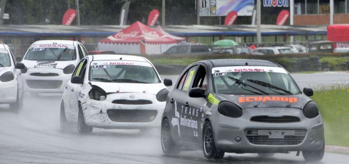 El ecuatoriano fue el mejor conductor entre los 13 participantes que intervinieron en la Copa Nissan March, que se desarroll&oacute; en Tocancip&aacute;, Colombia.