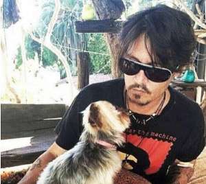 El actor con uno de sus Yorkshire terrier. Foto: Internet 