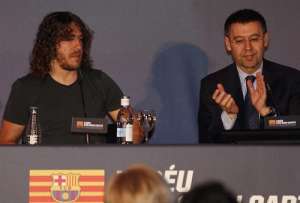 Lesiones alejan a Puyol del f&uacute;tbol (VIDEO)