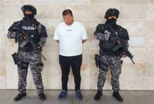 Detienen en el aeropuerto de Quito a alias &lsquo;Viche&rsquo;, se&ntilde;alado como cabecilla de Los Lobos
