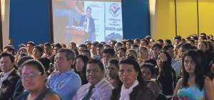 Los bachilleres ayer inauguraron el curso de nivelaci&oacute;n en el Instituto Tecnol&oacute;gico Bolivariano en Guayaquil. 