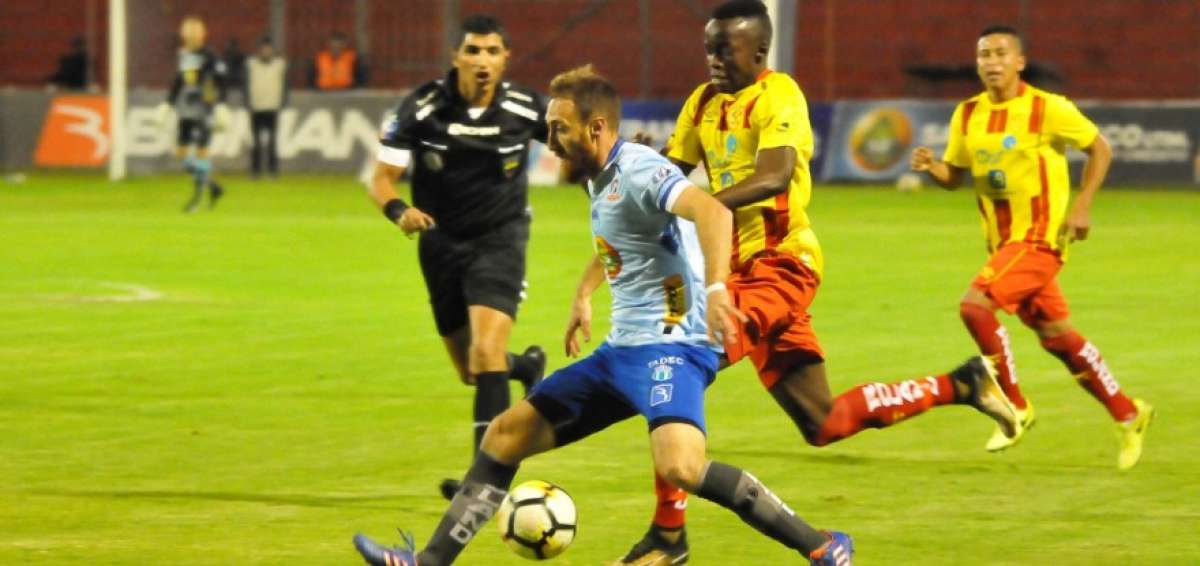Macar&aacute; se aferra a la punta tras triunfo ante Aucas