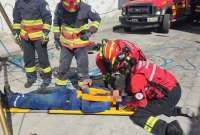 Bomberos rescataron a un hombre en Tumbaco 