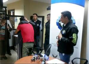 Hombre vino de Italia a buscar a su madre que no conoc&iacute;a, y la encontr&oacute; 