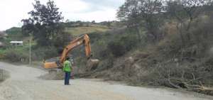 Ampl&iacute;an el carril de la v&iacute;a Loja &ndash; Vilcabamba