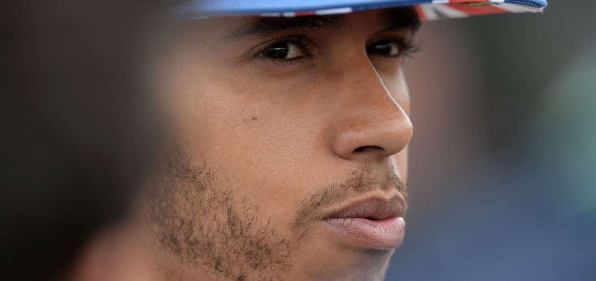 Lewis Hamilton logra la pole en el GP de Gran Breta&ntilde;a