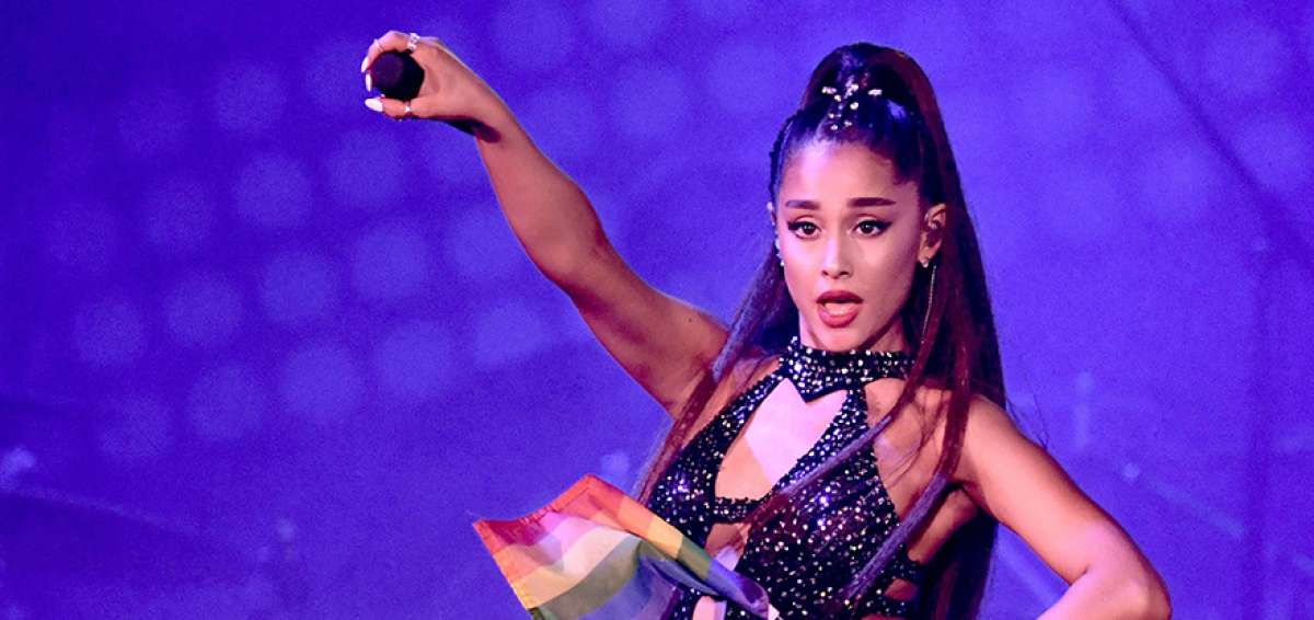 Ariana Grande, de 25 a&ntilde;os, inici&oacute; su carrera art&iacute;stica en 2011. Ha prestado su voz para pel&iacute;culas animadas y participado en teatro y televisi&oacute;n. 