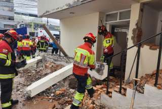 En Quito se registró la caída de una columna de una vivienda en remodelación. 