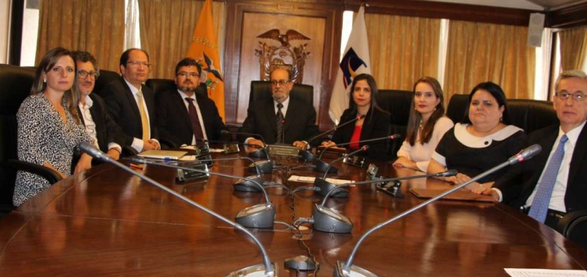Hern&aacute;n Salgado preside la nueva Corte Constitucional