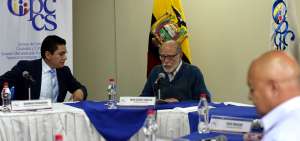 Los integrantes del  Consejo de Participaci&oacute;n Ciudadana Transitorio (CPCCST) sesionaron en Guayaquil el viernes de la semana pasada.