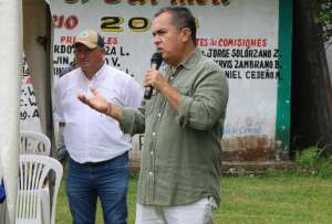 Rodrigo Mena, alcalde de El Carmen, sufrió un atentado armado
