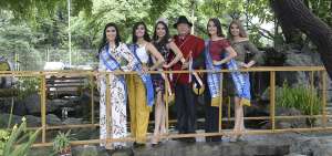 Guaranda celebra Carnaval con chig&uuml;iles