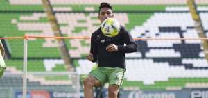 Le&oacute;n del goleador &Aacute;ngel Mena visita Tijuana en la Liguilla MX