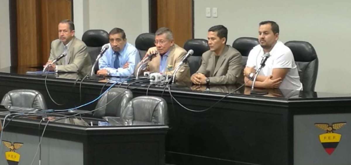 La FEF y los &aacute;rbitros llegan a un acuerdo; faltan los futbolistas