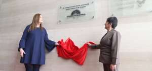 Placa en la Asamblea conmemora a las v&iacute;ctimas de abuso sexual