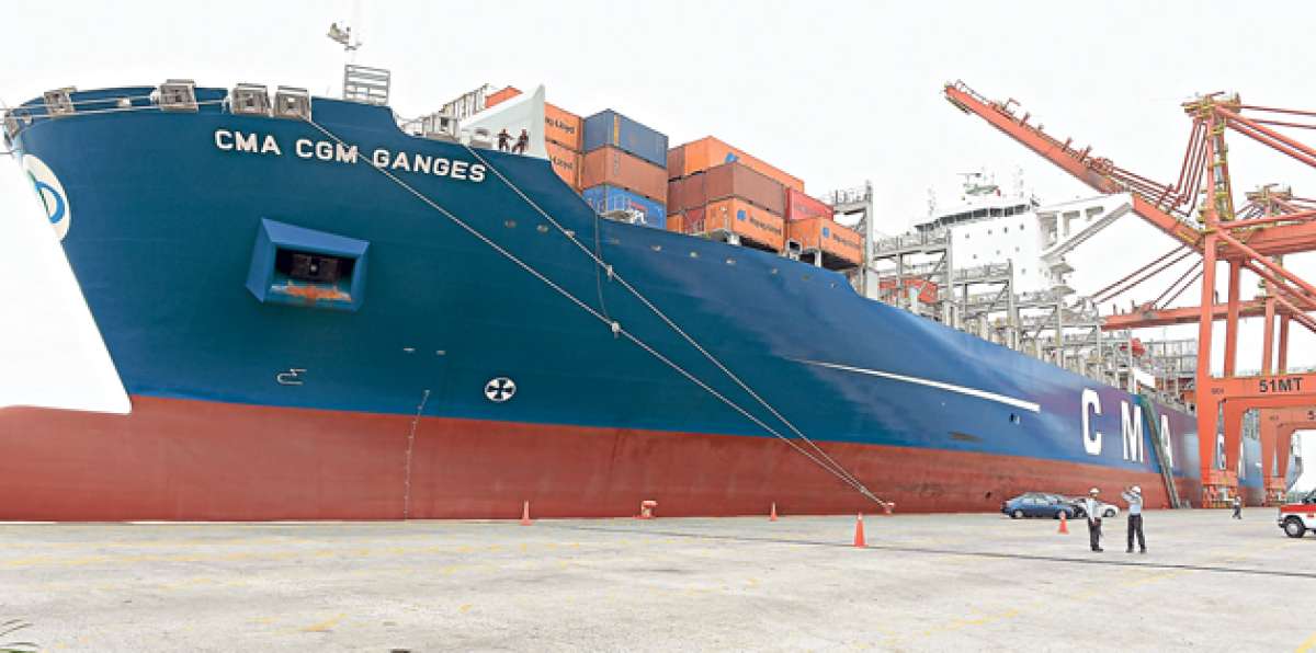El buque de tipo Postpanamax podr&aacute; cargar, debido al calado, m&aacute;ximo 4.000 contenedores en Guayaquil. Foto: Eduardo Escobar / El Tel&eacute;grafo 