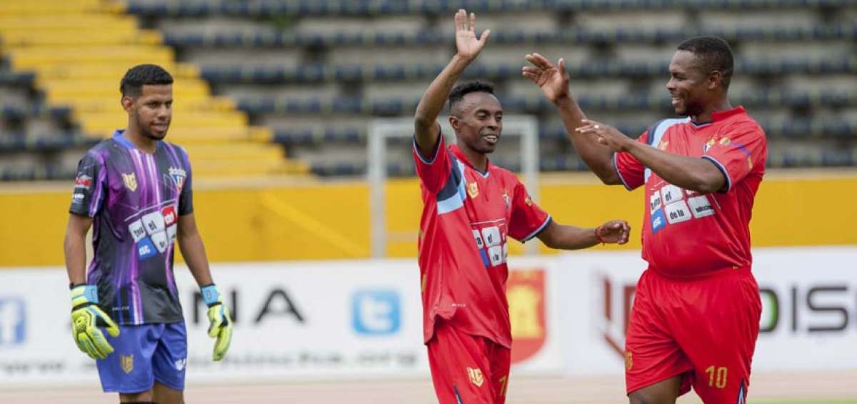 El "Diablito" Lara dijo adi&oacute;s al f&uacute;tbol