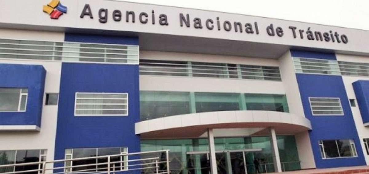 Contin&uacute;a suspendida la atenci&oacute;n en la Agencia Nacional de Tr&aacute;nsito
