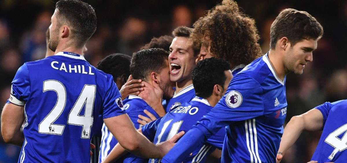 El l&iacute;der Chelsea logra su duod&eacute;cima victoria seguida en el Boxing Day
