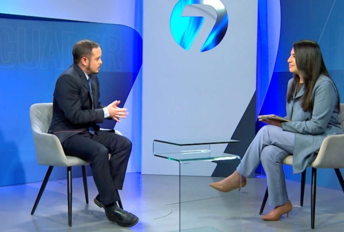 La ministra Sariha Moya habl&oacute; sobre emisi&oacute;n de bonos, inversi&oacute;n y riesgo pa&iacute;s.