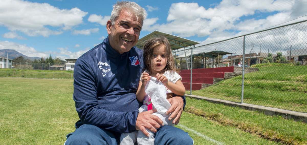 "El f&uacute;tbol es uno solo, ganar depende de la calidad de los jugadores"