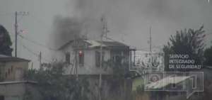Las c&aacute;maras de videovigilancia captaron el momento del incendio.