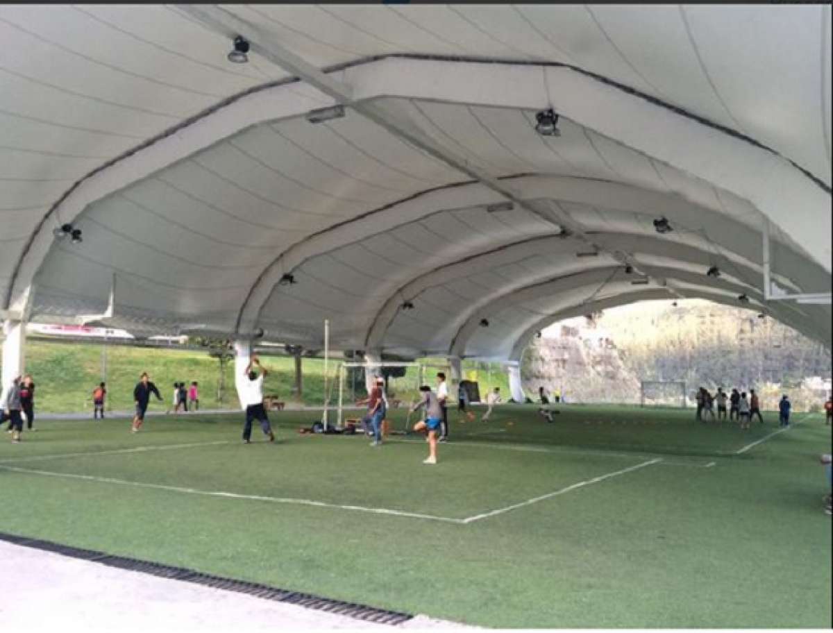 Los quite&ntilde;os aprovecharon esta tarde para realizar deporte. Foto: Andr&eacute;s Granizo/EL TEL&Eacute;GRAFO