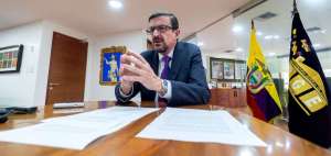 El procurador del Estado, &Iacute;&ntilde;igo Salvador, record&oacute; que una tercera negociaci&oacute;n que no se pudo realizar estaba convocada para el 16 de octubre, pero por las violentas protestas ind&iacute;genas que soport&oacute; el pa&iacute;s y particularmente por el incendio de la Contralor&iacute;a no se pudo efectuar.