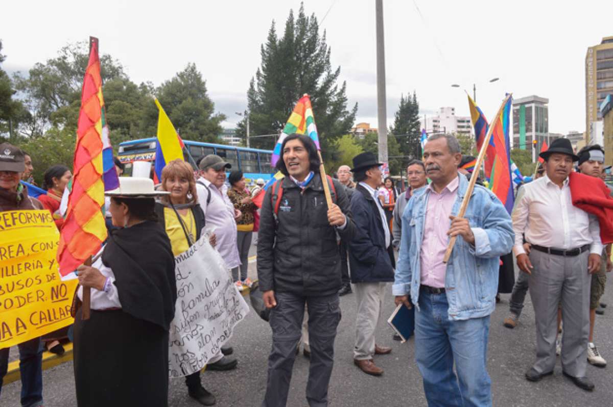 Los dirigentes de la Conaie, Carlos P&eacute;rez (centro) y Jorge Herrera (derecha), no acudieron a una convocatoria  en Loja en la que iba a participar Guillermo Lasso. Foto: Daniel Molineros / El Tel&eacute;grafo