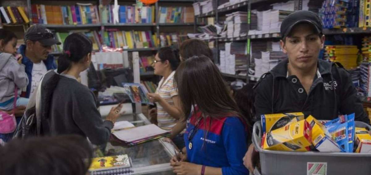Este rubro es usado para la compra de &uacute;tiles escolares y uniformes.