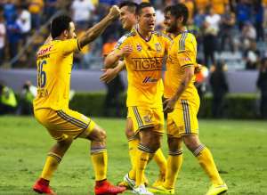Tigres y River Plate comienzan su batalla por la Copa Libertadores 2015