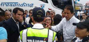 El gobernador del Guayas, Jos&eacute; Francisco Cevallos, inspeccion&oacute; el &aacute;rea de estacionamiento de los buses interprovinciales e intercantonales.