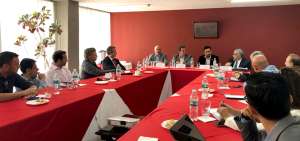David Lewis, vicepresidente de Manchester Trade, interviene en una reuni&oacute;n sobre las relaciones comerciales entre Ecuador y EE.UU., perspectivas y oportunidades, en el marco del I Foro de Comercio e Inversiones.