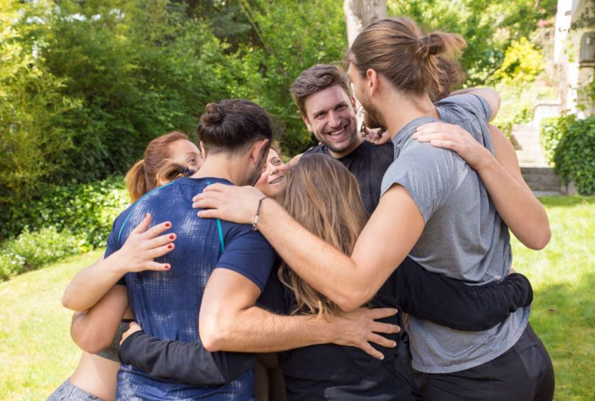 El contacto f&iacute;sico activa neurotransmisores asociados al bienestar..