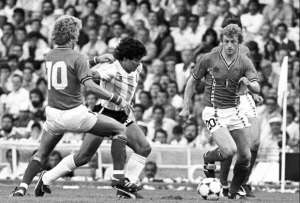 Foto de archivo de Diego Maradona en su debut en la Copa del Mundo, en la edici&oacute;n de Espa&ntilde;a-82 frente a B&eacute;lgica EFE.