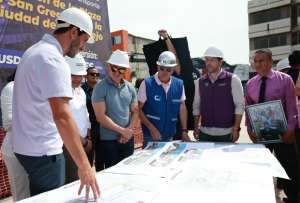 Treinta familias reciben su vivienda en Manab&iacute; con el arranque del proyecto Portonovo