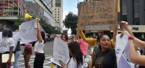 La protesta tuvo lugar en la plaza San Francisco de Guayaquil.