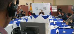 El presidente Len&iacute;n Moreno durante una rueda de prensa desde la Base A&eacute;rea de Cotopaxi.