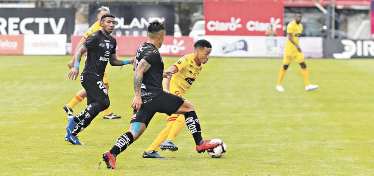 Guillermo Almada har&aacute; cambios en la ofensiva