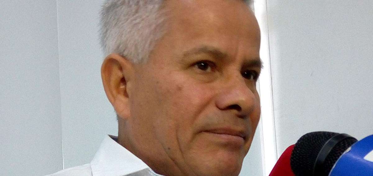 Fernando Cede&ntilde;o, alcade del cant&oacute;n Santa Ana