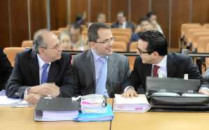 Los abogados de los 20 procesados en el caso Cofiec expusieron acerca de los supuestos vicios de nulidad del proceso que investiga un cr&eacute;dito irregular. Foto: &Aacute;lvaro P&eacute;rez/El Tel&eacute;grafo
