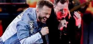 Noel Schajris (I) y Leonel Garc&iacute;a integran el d&uacute;o Sin Bandera que ofrecen la gira &Uacute;ltima vez, primera fila.  