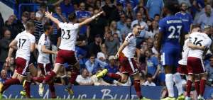El campe&oacute;n de la Premier, Chelsea, debuta con derrota (3-2) ante el Burnley