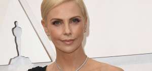 Charlize Theron ser&aacute; la protagonista de 'La vieja guardia', la nueva pel&iacute;cula de Netflix, a estrenarse el 10 de julio y en la que ser&aacute; una l&iacute;der mercenaria.